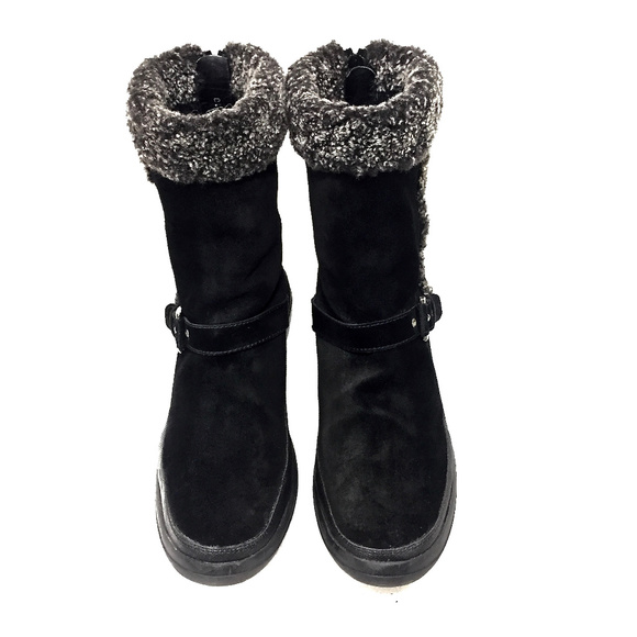 - SOLD - Stuart Weitzman Black Shearling Boots - Picture 5 of 8